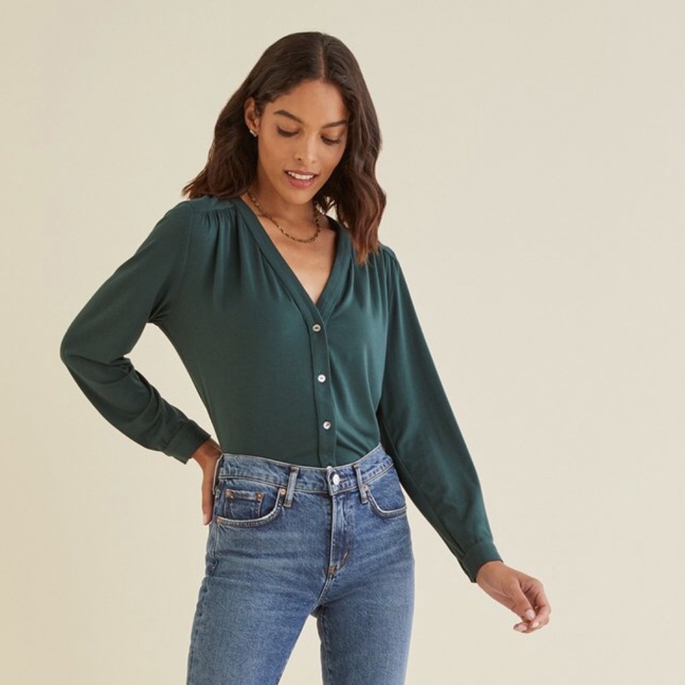 Amour Vert Indira Long Sleeve Blouse